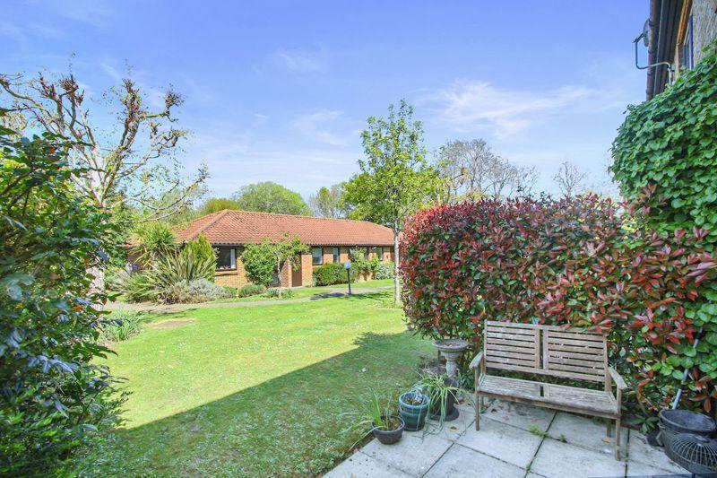 Loxford Court, Elmbridge Village 1 bed retirement property for sale £