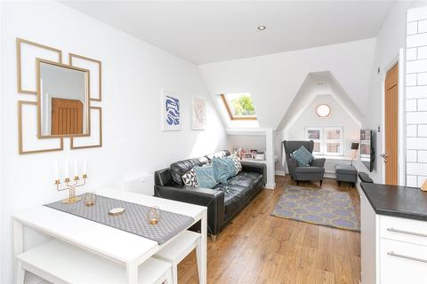 2 bedroom apartment for sale - Essex Road, Watford, Hertfordshire, WD17