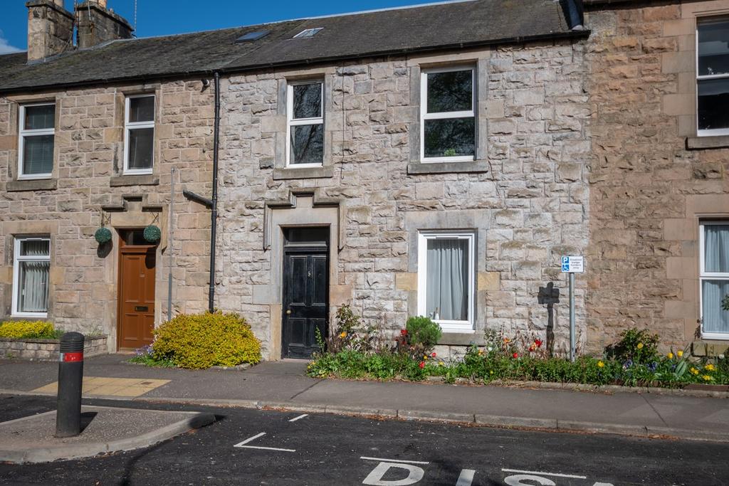 Claredon Place, Dunblane, FK15 1 bed flat £114,000