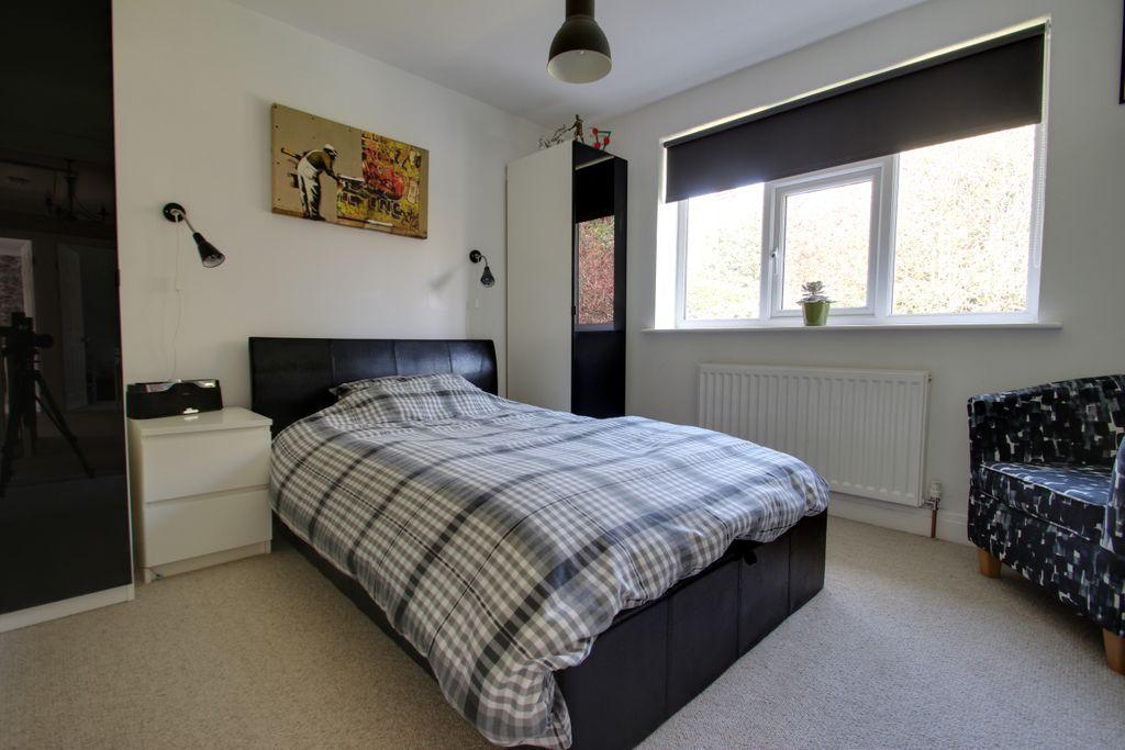 Bedroom 3 (Double)
