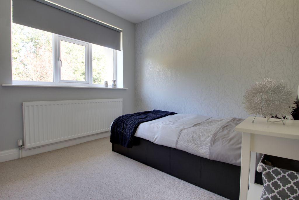 Bedroom 4 (Double)