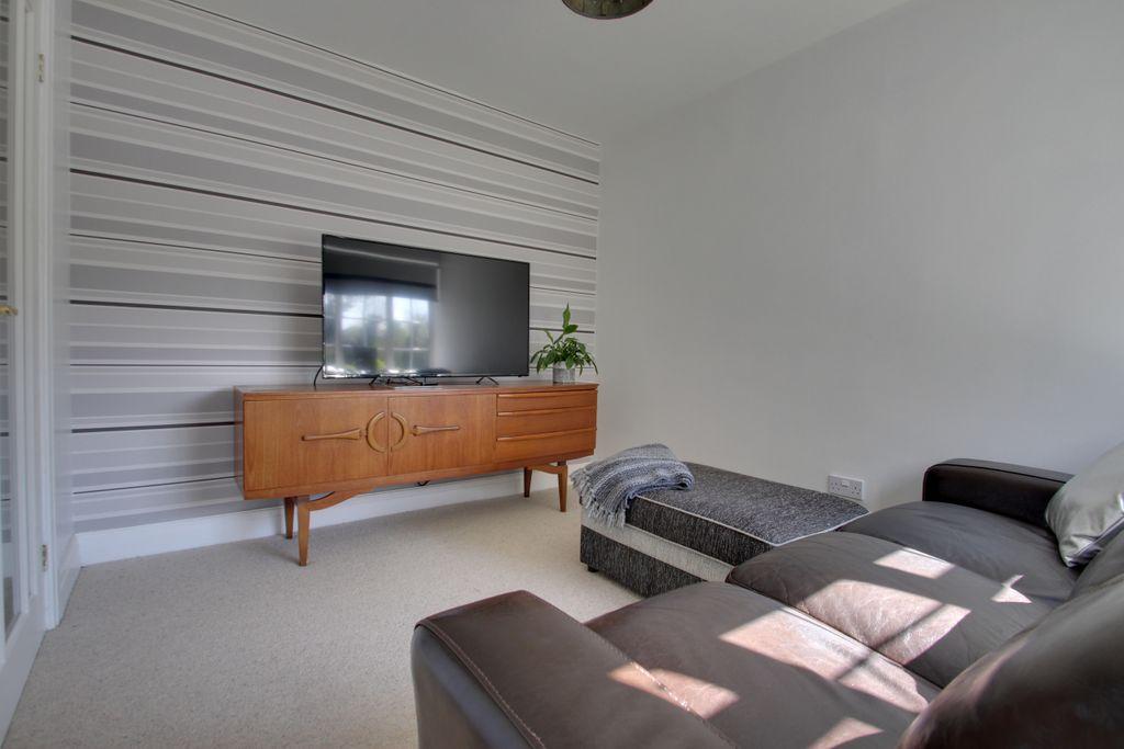 Study/TV room.