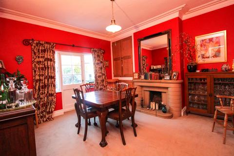 4 bedroom end of terrace house for sale - College Road, Ripon