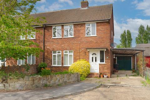4 Grange Close, Guildford, GU2 9QJ