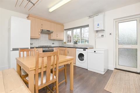 3 bedroom terraced house for sale - Riverside Close, Calver, Hope Valley