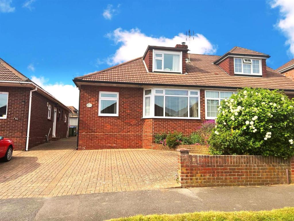Kelvin Grove, Portchester 3 bed semidetached bungalow for sale £350,000