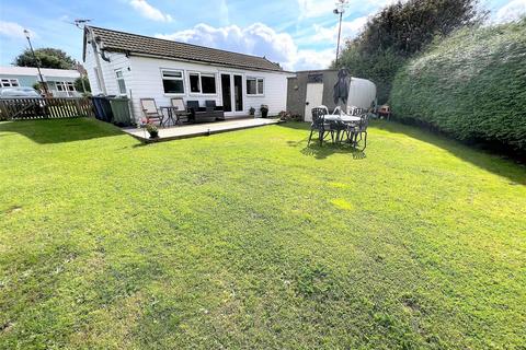 Humberston Fitties, Humberston, Grimsby, N.E. Lincs, DN36 4EU