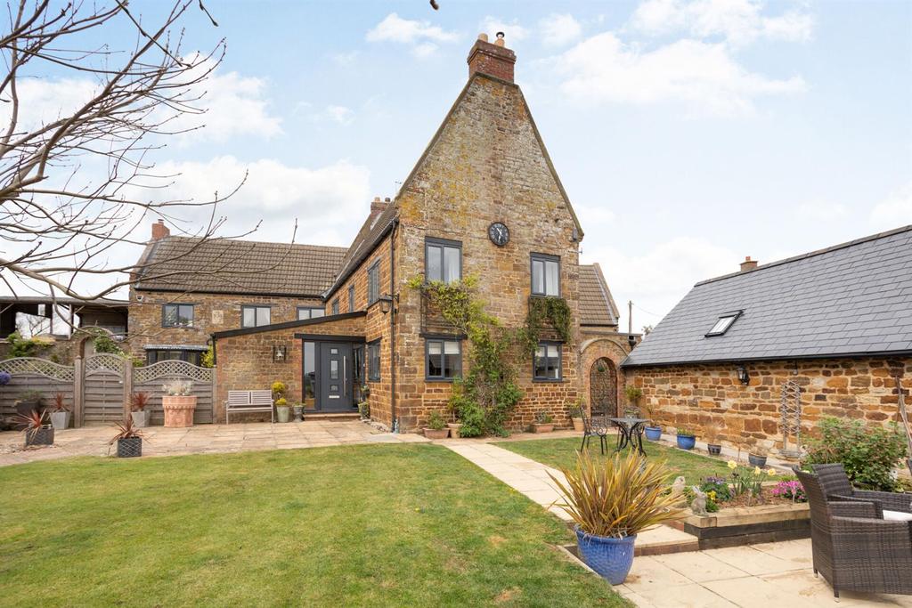 Preston Deanery, Northampton 6 bed detached house £1,150,000