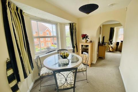 2 bedroom apartment for sale - Rogers Way, Chase Meadow, Warwick