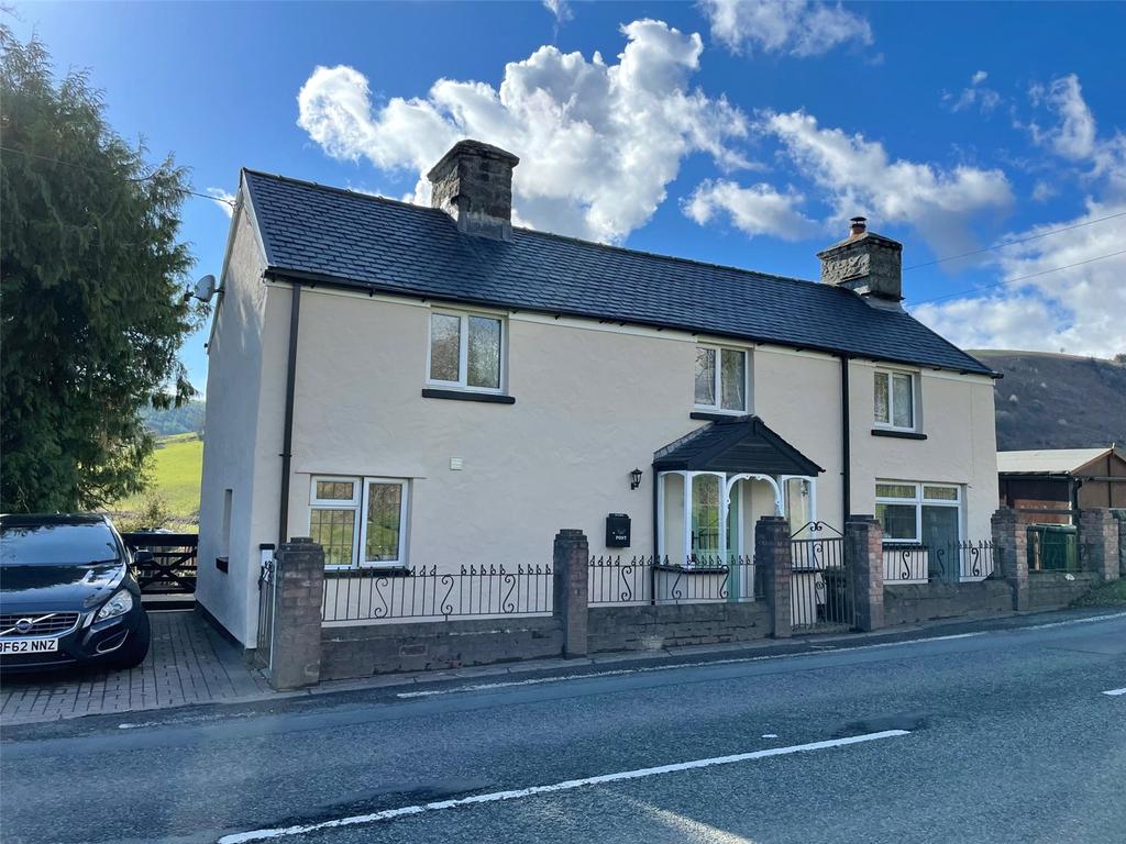 Cwmllinau, Machynlleth, Powys, SY20 2 bed detached house - £258,000