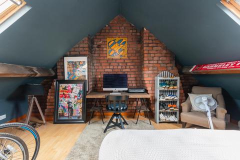 149 Luckwell Road, Bristol, BS3 3HB