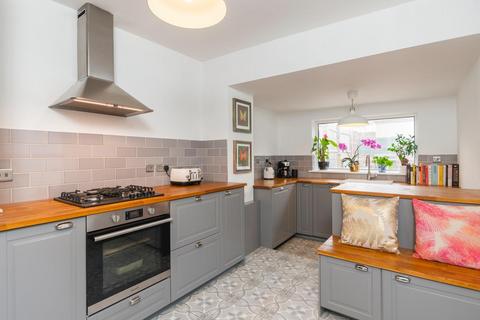149 Luckwell Road, Bristol, BS3 3HB