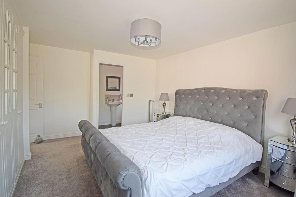 26 Pear Tree Way, bedroom 1b.jpg