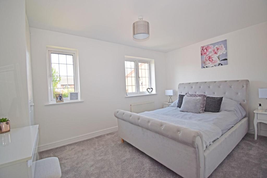 26 Pear Tree Way, bedroom 2.jpg