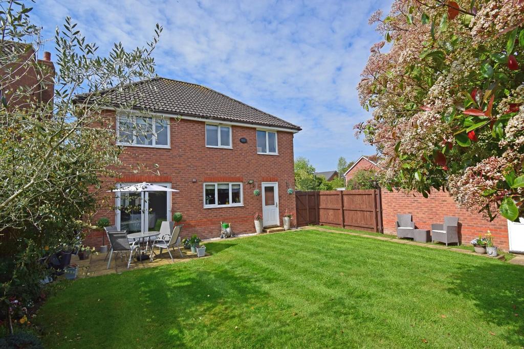 26 Pear Tree Way, rear.jpg
