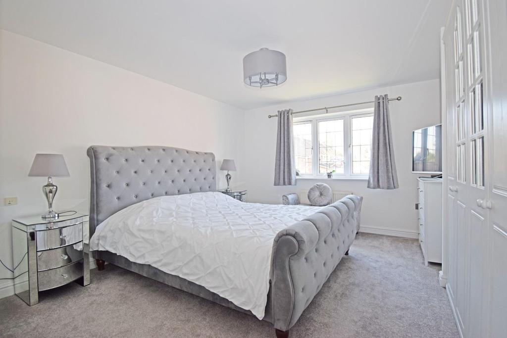 26 Pear Tree Way, bedroom 1a.jpg