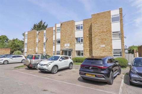 3 Valley View, Goffs Oak, Waltham Cross, EN7 5HL