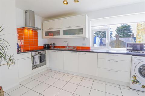 3 Valley View, Goffs Oak, Waltham Cross, EN7 5HL