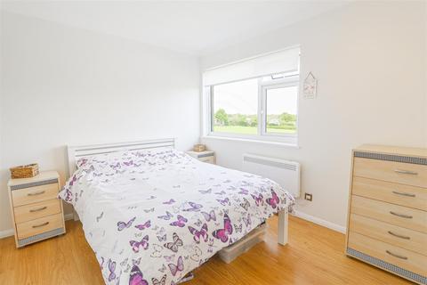 3 Valley View, Goffs Oak, Waltham Cross, EN7 5HL