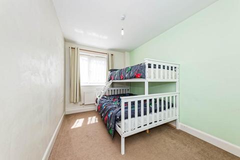 Flat 20, Tallis Court Auden Way, Dover, CT17 0WN