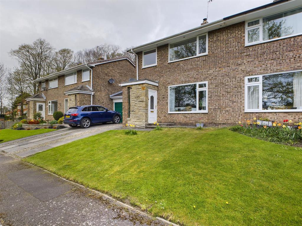 Sherwood Close, Barnard Castle 4 bed house £300,000
