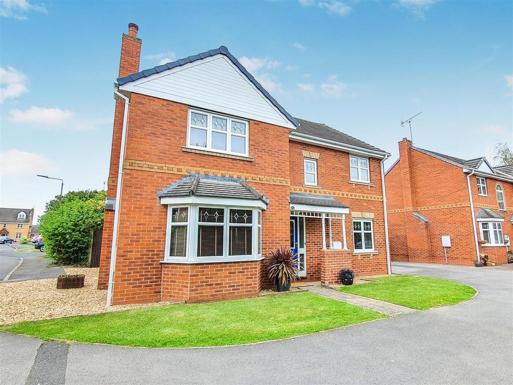Lancaster Drive, Hilton, Derby 4 bed detached house £390,000