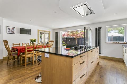 60 King Edwards Road, Ascot, SL5 8NY