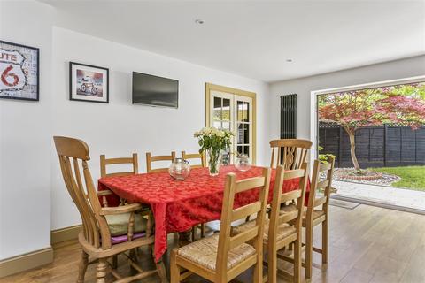 60 King Edwards Road, Ascot, SL5 8NY