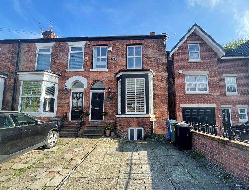 Marsland Road, Sale 4 bed end of terrace house £550,000