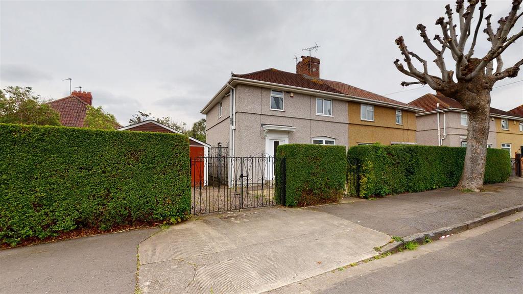 Queenshill Road, Knowle, Bristol 3 bed semidetached house £280,000
