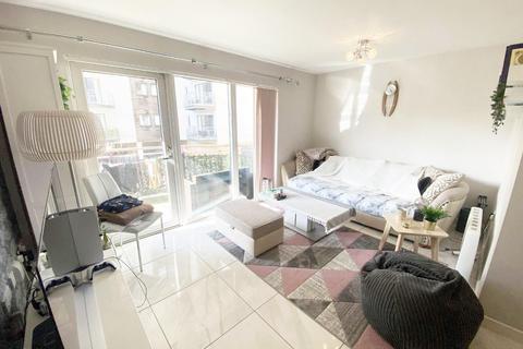 2 bedroom apartment for sale - Watkiss Way, Victoria Wharf, Cardiff