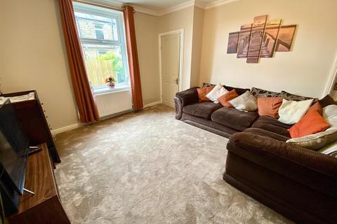 13 Brickyard, Mirfield, WF14 9BS