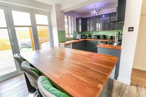 329 Milwards, Harlow, CM19 4SW