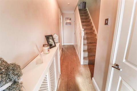 329 Milwards, Harlow, CM19 4SW