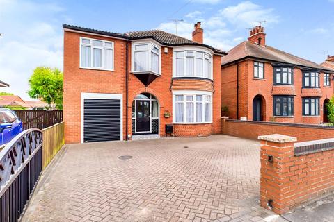 5 bedroom detached house for sale - Victoria Road, Driffield