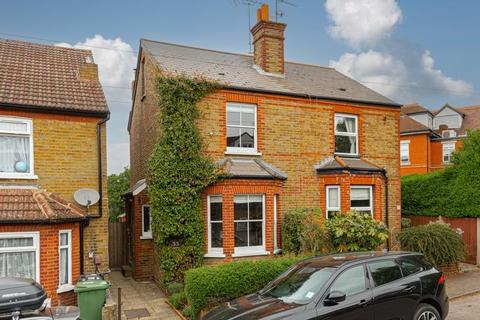 33 Wyeths Road, Epsom, KT17 4EB