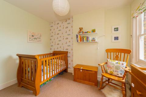 33 Wyeths Road, Epsom, KT17 4EB