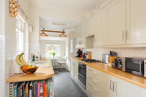 33 Wyeths Road, Epsom, KT17 4EB