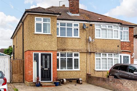 3 bedroom semi-detached house for sale - Winchester Way, Croxley Green