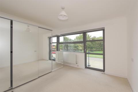 Flat 1, Maritime Court Blenheim Road, Epsom, KT19 9AP