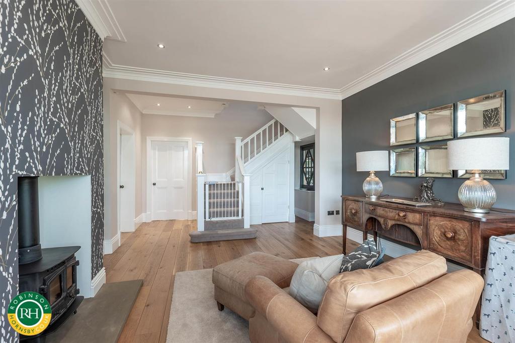 Reception/Living Room