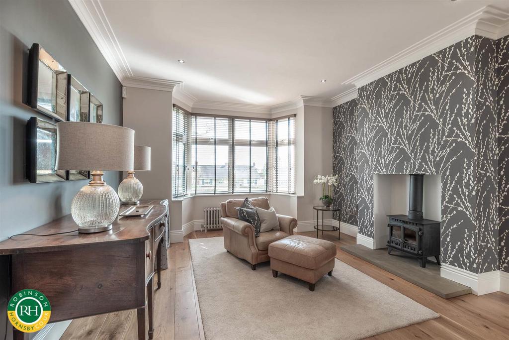 Reception/Living Room 1