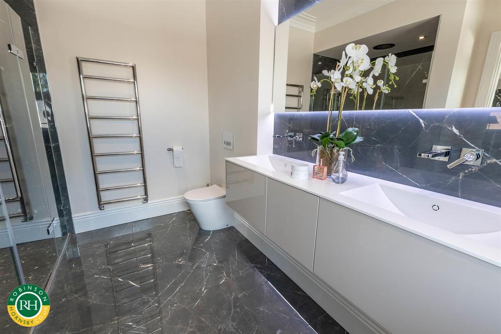 En Suite.