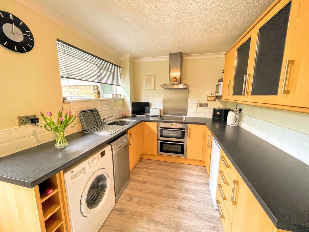 Kitchen dining area