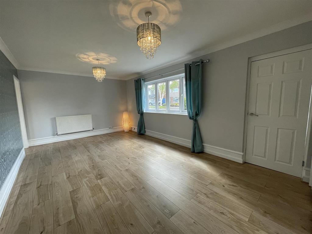 Priory Walk, Leicester Forest East... 3 bed detached bungalow £345,000