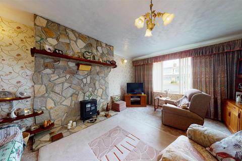 11 Denne Close, Sturry, Canterbury, CT2 0LG