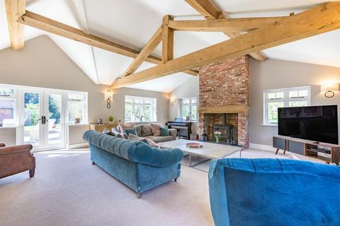 6 bedroom detached house for sale - Dale Hill, Blackwell, Bromsgrove, Worcestershire, B60 1QJ