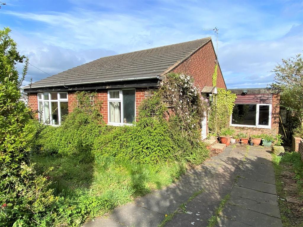 Colliers Close, Shilbottle, Alnwick 2 bed semi-detached bungalow - £135,000