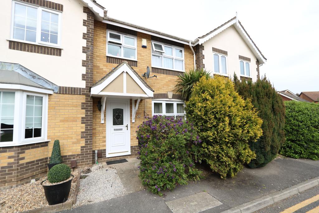 Daniel Close, Chafford Hundred 3 bed terraced house £365,000