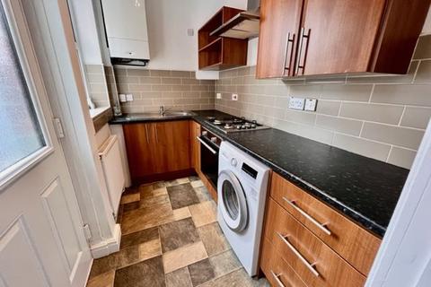 4 bedroom terraced house to rent - 677 Abbeydale Road Sheffield S7 2BE
